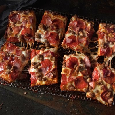 Jet's Pizza by null