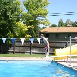Ben Franklin Pool & Waterslide