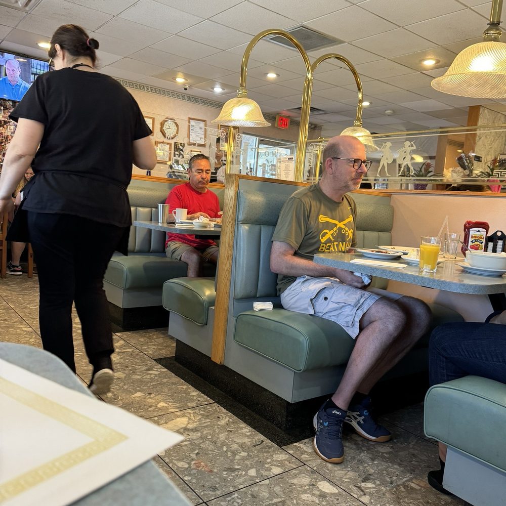 Cosmos Restaurant - Diners Near Me - Wilmington, Delaware Cosmos Restaurant - Diners Near Me - Wilmington, Delaware