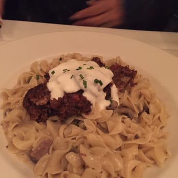 Madeline's - New American Near Me - Cambria, California
