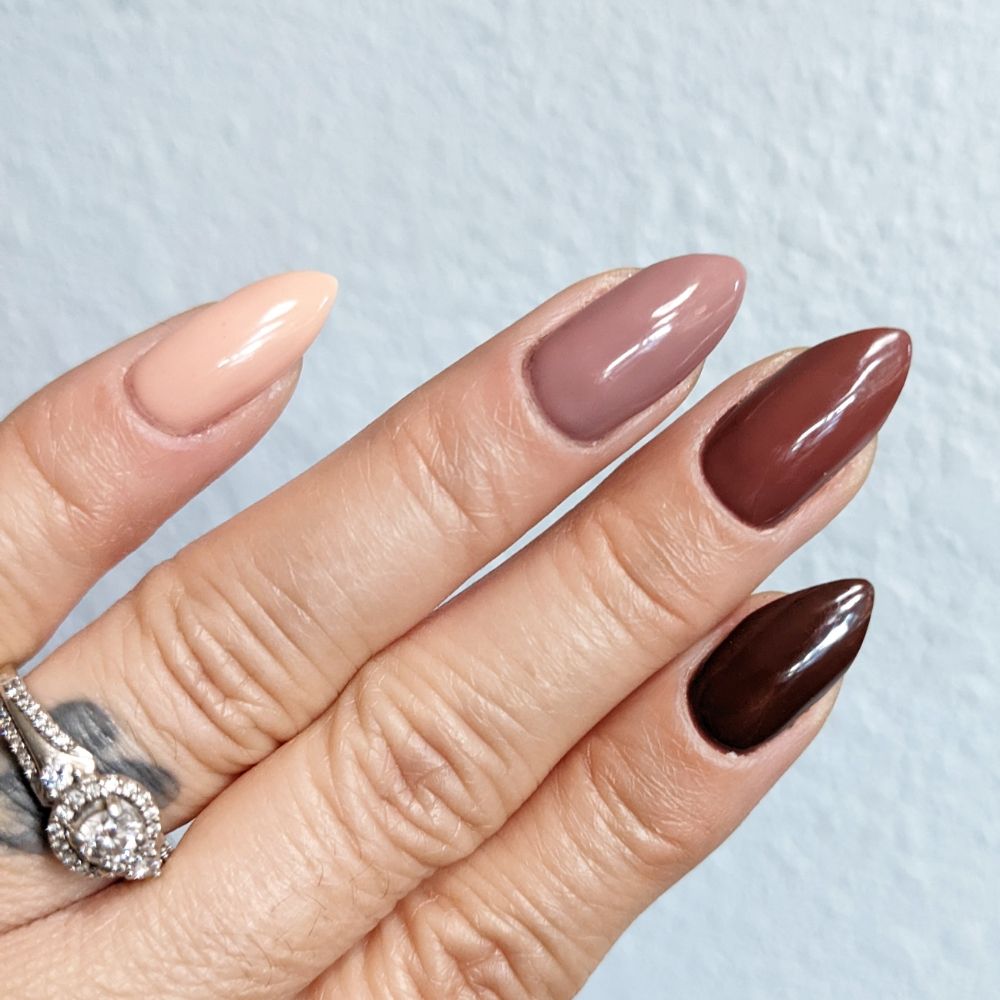 Bombshell Nails By Gabrielle Logo