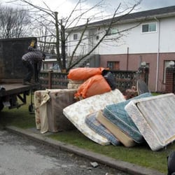 Emergency Hauling & Junk Removal - Mattresses Removal Services Cincinnati tri-state area