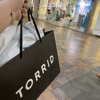 Torrid - Picking up an order plus found a cute top 3-22-22 - Plus Size Fashion Near Me - Aiea, Hawaii