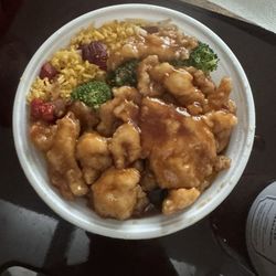 Chinatown Shelton - L7d. Sesame Chicken and Pork Fried Rice Lunch