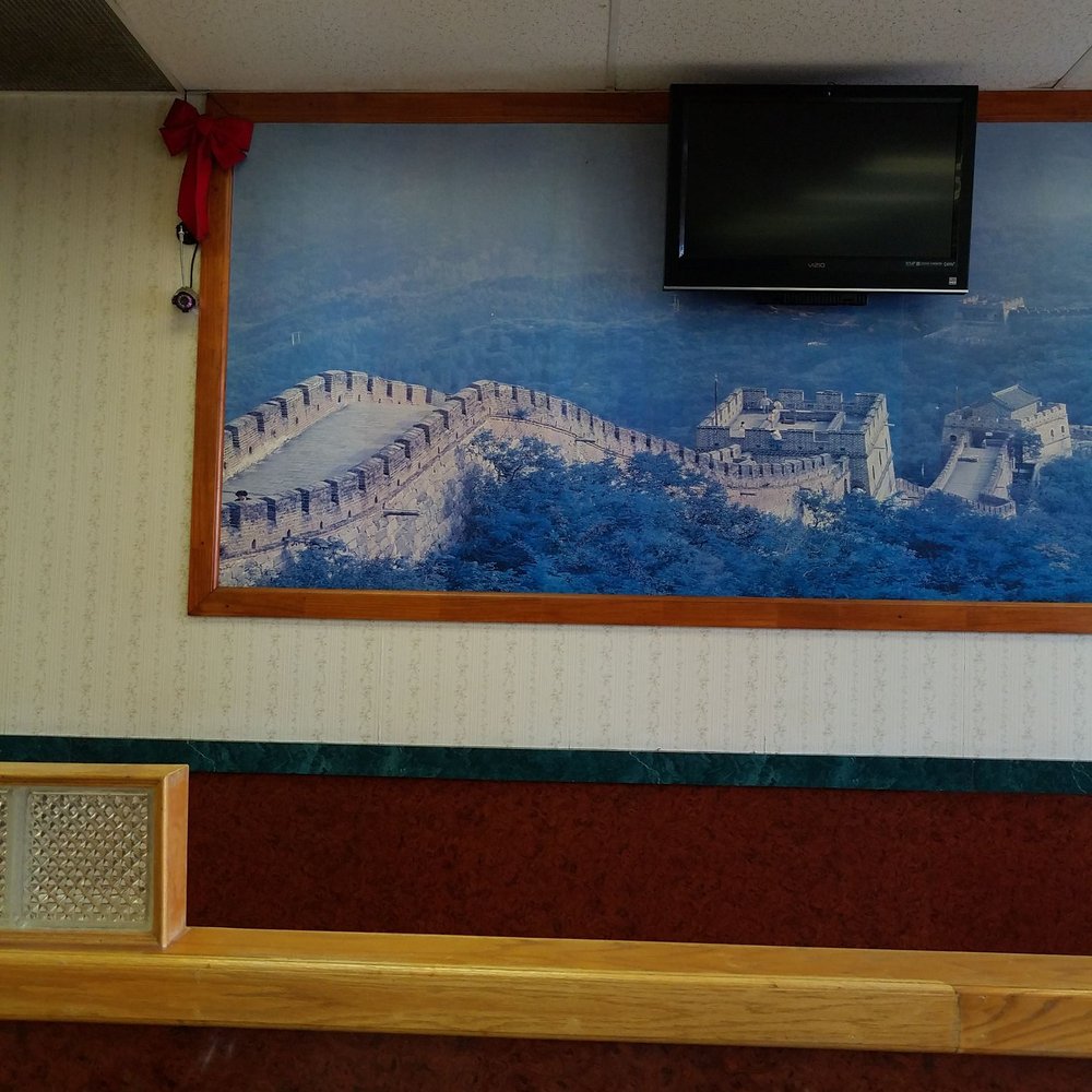 Best China Wok - What Chinese restaurant doesn't have a huge picture of The Great Wall Of China? - Chinese Near Me - Lancaster, Pennsylvania