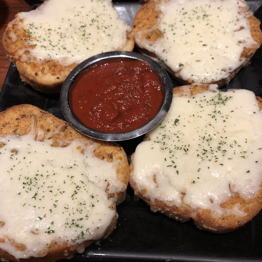 Chicago Speakeasy - Toasted Garlic Bread - New American Near Me - Des Moines, Iowa Chicago Speakeasy - Toasted Garlic Bread - New American Near Me - Des Moines, Iowa