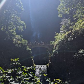 Multnomah Falls - Hiking Near Me - Bridal Veil, Oregon Multnomah Falls - Hiking Near Me - Bridal Veil, Oregon