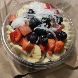Grain and Berry Bowl Grain and Berry Bowl