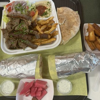 Pita Pockets - gyro plate and a chicken Swharma Laffa - Middle Eastern Near Me - Northridge, California Pita Pockets - gyro plate and a chicken Swharma Laffa - Middle Eastern Near Me - Northridge, California