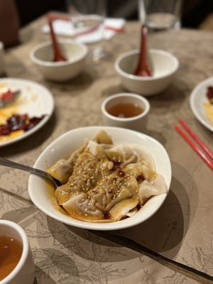 Han Dynasty Upper West Side by null