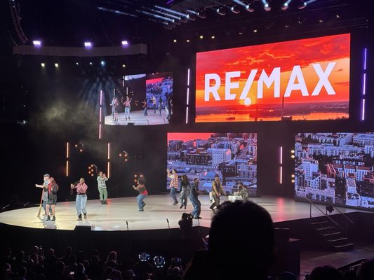 Mandalay Bay Convention Center by null