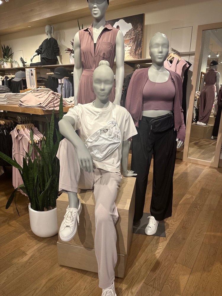 ATHLETA Updated September 2024 51 Photos & 42 Reviews 126 5th Ave, New York City, New York