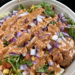BarBurrito - Saint Joseph - Burrito bowl with jerk chicken and chipotle sauce
