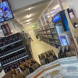 AJ's Wine and Liquor Vape and Cigar - Dranks!