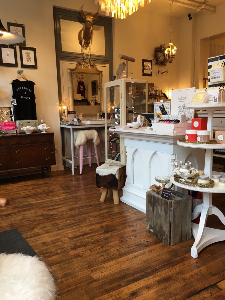 MAVEN BEAUTY BAR CLOSED 15 Photos & 34 Reviews 118 E Patrick St