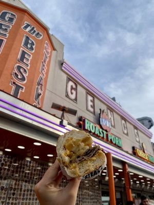 Geno's Steaks by null