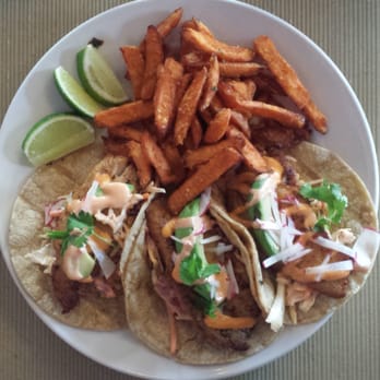 Azul 18 - Fish tacos! - New American Near Me - Chicago, Illinois