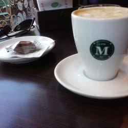 Cafe Martinez - Exquisito café con crema + bocadito marroc