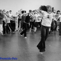 Nives Wetzel de Cediel - Dança Afro workshop