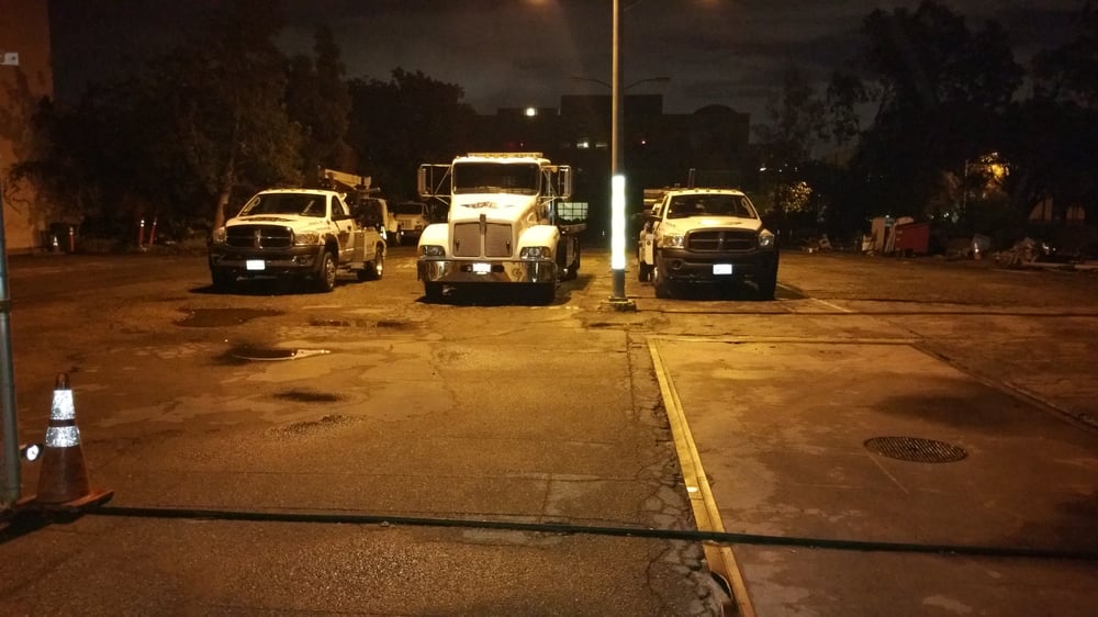 TIP TOP TOW Updated October 2024 10 Reviews 332 N Foothill Rd