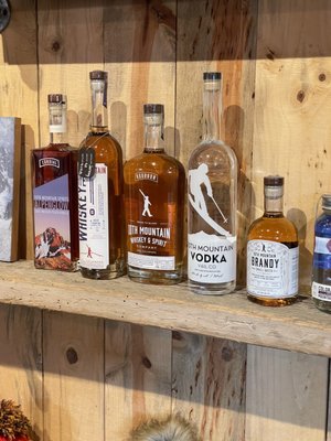 10th Mountain Whiskey & Spirits by null