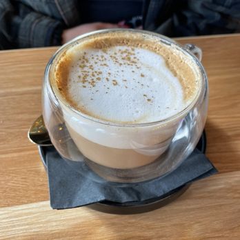 The Local Nod Cafe - Honey Cinnamon Latte (TikTok: @justandyvu) - Breakfast & Brunch Near Me - Huntington Beach, California