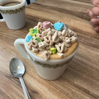 Café Melbourne - Lucky charm latte - Coffee & Tea Near Me - Montreal, Quebec