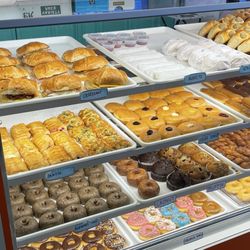Louisville Donuts & Coffee - Donuts