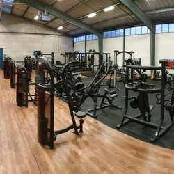 L'Usine Fitness 23 - Entré de la zone musculation