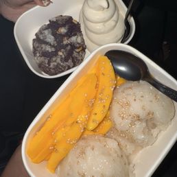 Mango sticky rice 10/10 Mango sticky rice 10/10