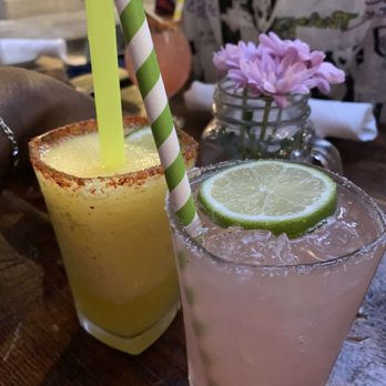 Broadstone Bar & Kitchen - Mango Margarita & Paloma - New American Near Me - New York, New York