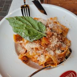 Cassariano Italian Eatery-Lakewood Ranch - Homemade parpadelle with veal bolognese