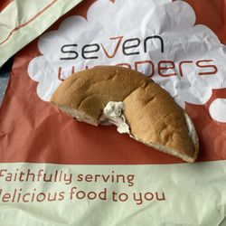 Seven Wonders - Bagel with cream cheese