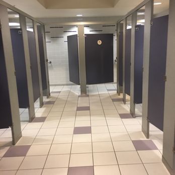 AMC Studio 28 - Cinema Near Me - Olathe, Kansas