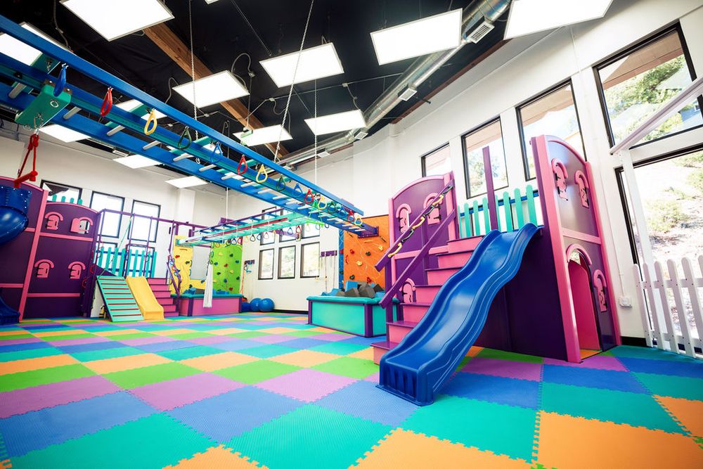 Uplift Therapy Center - child therapist in La Cañada Flintridge, CA