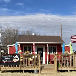 Smokin’ Dick’s Barbecue - Business front