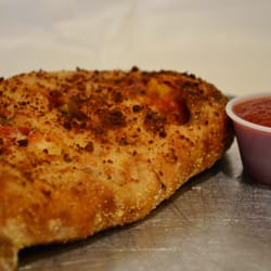 Fox's Pizza Den