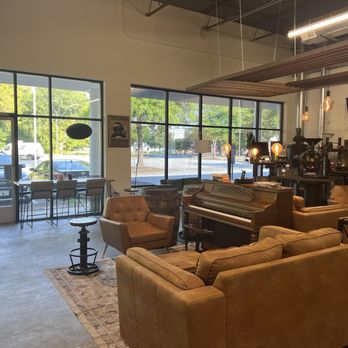 Kingship Brewing - Coffee & Tea Near Me - Williamsburg, Virginia