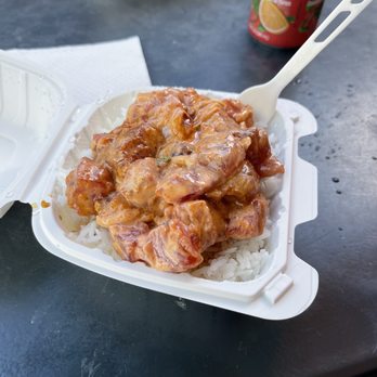 Ono Seafood - Spicy Ahi poke bowl. - Seafood Near Me - Honolulu, Hawaii Ono Seafood - Spicy Ahi poke bowl. - Seafood Near Me - Honolulu, Hawaii