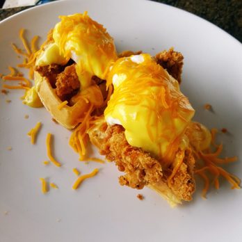 Killian Cafe & Grill - Crispy chicken and waffles Benedict - Breakfast & Brunch Near Me - Miami, Florida Killian Cafe & Grill - Crispy chicken and waffles Benedict - Breakfast & Brunch Near Me - Miami, Florida