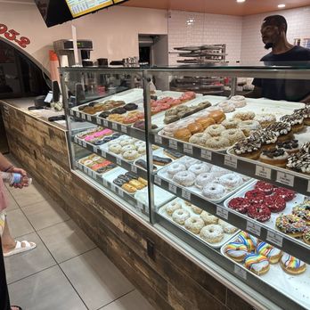 Randy's Donuts - Donut counter - Donuts Near Me - Phoenix, Arizona Randy's Donuts - Donut counter - Donuts Near Me - Phoenix, Arizona
