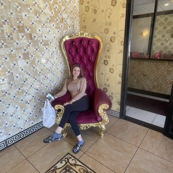 India Palace Restaurant - Fancy chair - Indian Near Me - Indianapolis, Indiana