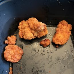 Sad dry Hot Honey wings minus Hot Honey and any semblance of quality control