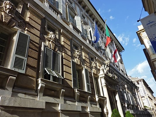 Via Garibaldi by null
