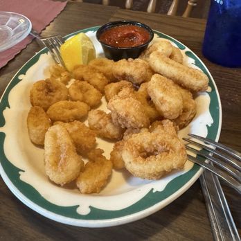 Antique Inn - Calamari with marinara - American Near Me - Penn Yan, New York Antique Inn - Calamari with marinara - American Near Me - Penn Yan, New York