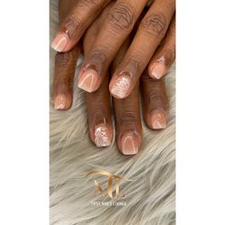 Tipsy Nails Lounge - Dipping rose gold powder with Crystal