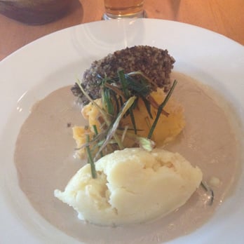 Pipers Tryst - Haggis - Hotels Near Me - Glasgow, GLG Pipers Tryst - Haggis - Hotels Near Me - Glasgow, GLG