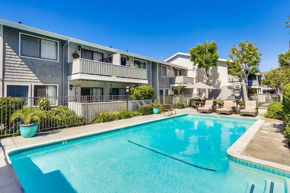 BAYWIND APARTMENT HOMES 151 E 21st St, Costa Mesa, California 42