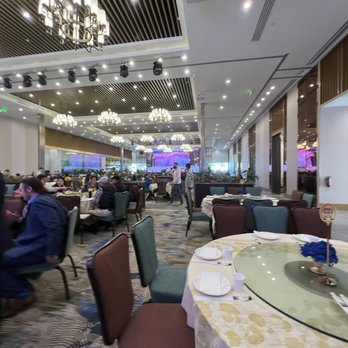 HL Peninsula Restaurant - Beautiful interior and spacious. Large VIP rooms. - Dim Sum Near Me - Milpitas, California
