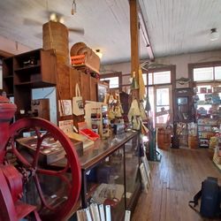 Old Time String Shop